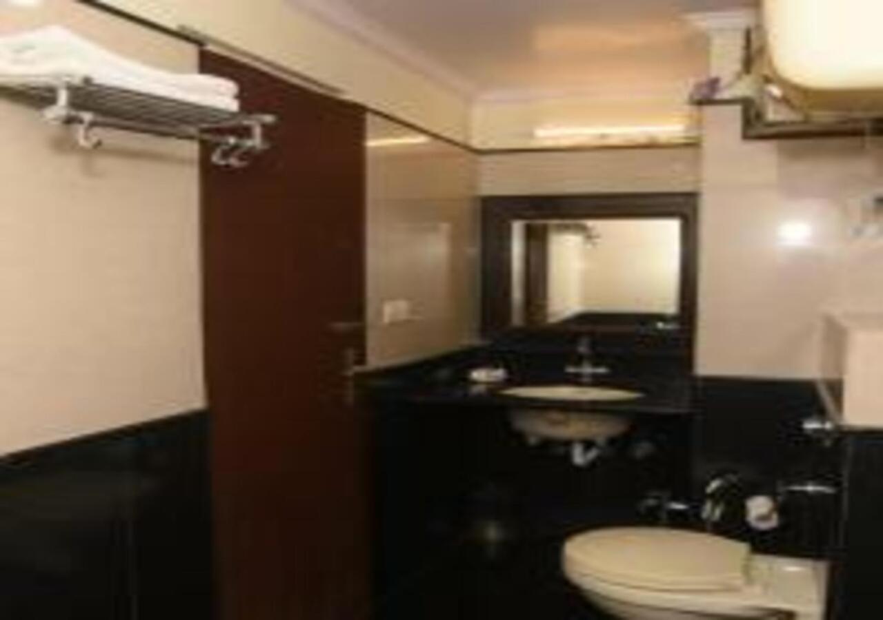 拉吉汉斯国际酒店 Bhāgalpur 外观 照片